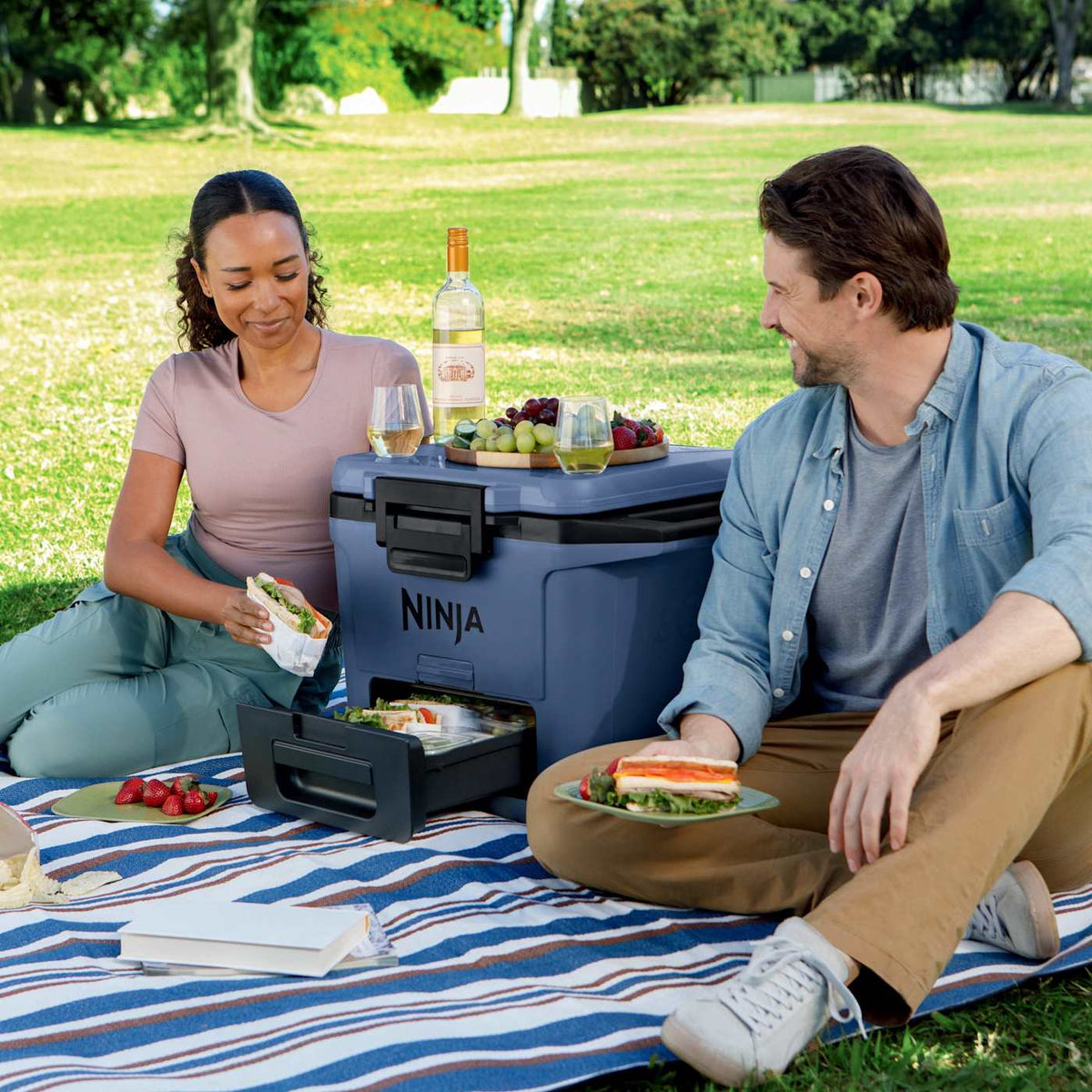 Ninja FrostVault™ 36-Can Backpack Soft Cooler and 30qt Hard Cooler Bundle