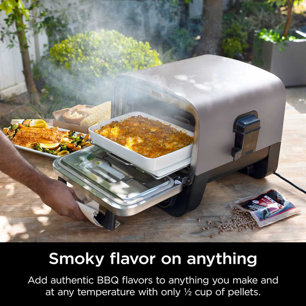 Ninja Woodfire™ 8-in-1 Outdoor Oven