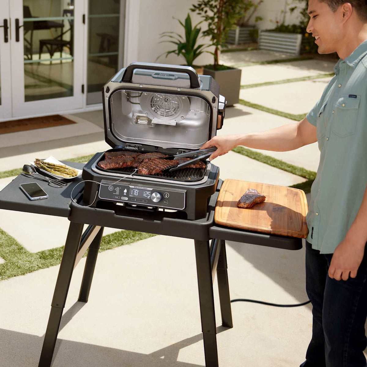 Ninja Woodfire Grill & Smoker and Ninja FrostVault™ 30qt Cooler Bundle